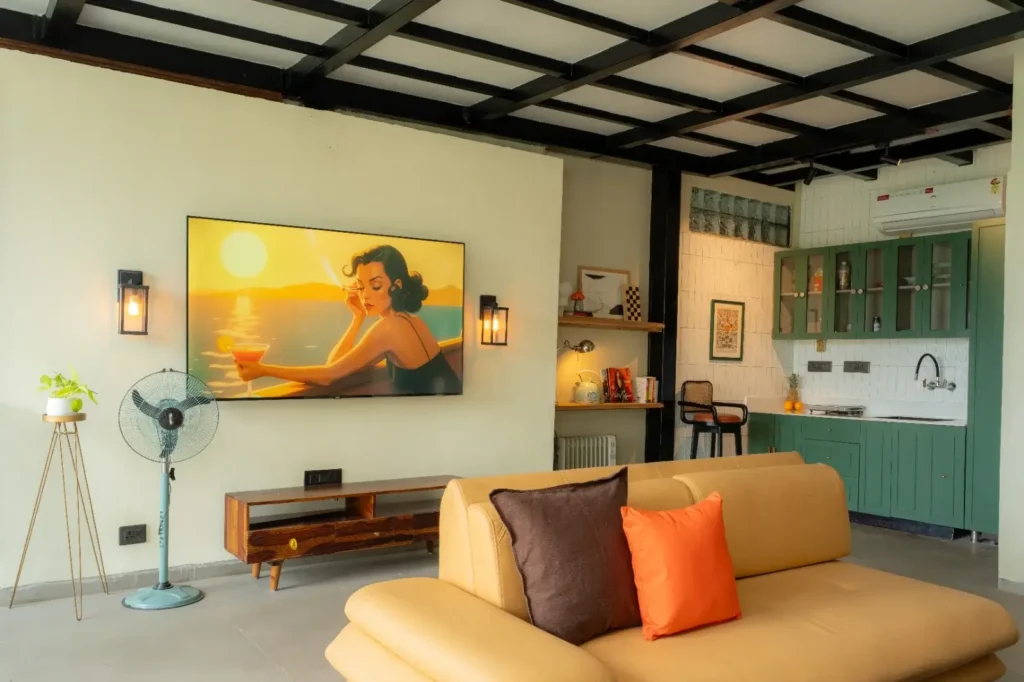 12(Living Area)