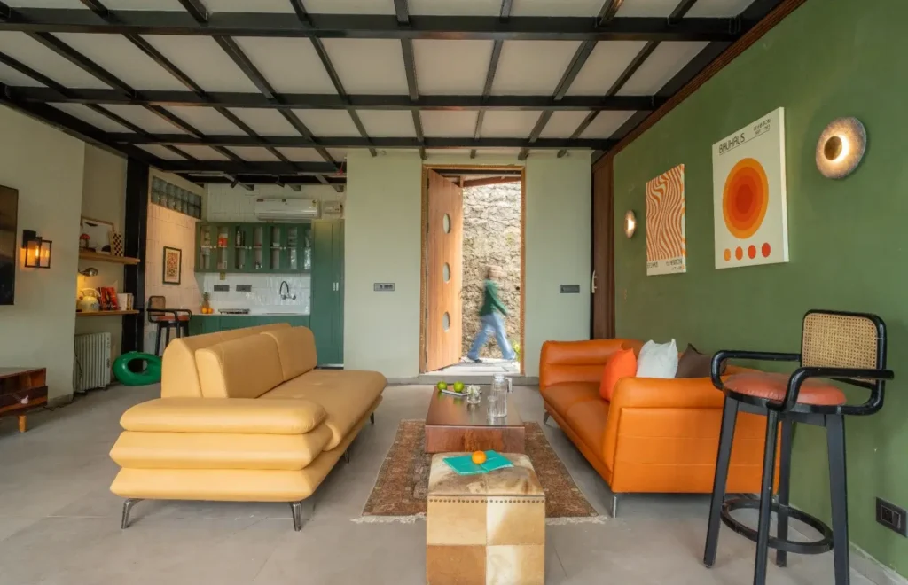 13(Living Area)