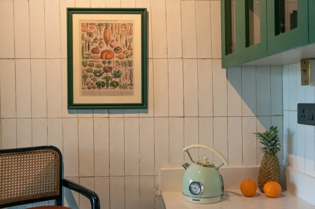 36(Kitchenette)