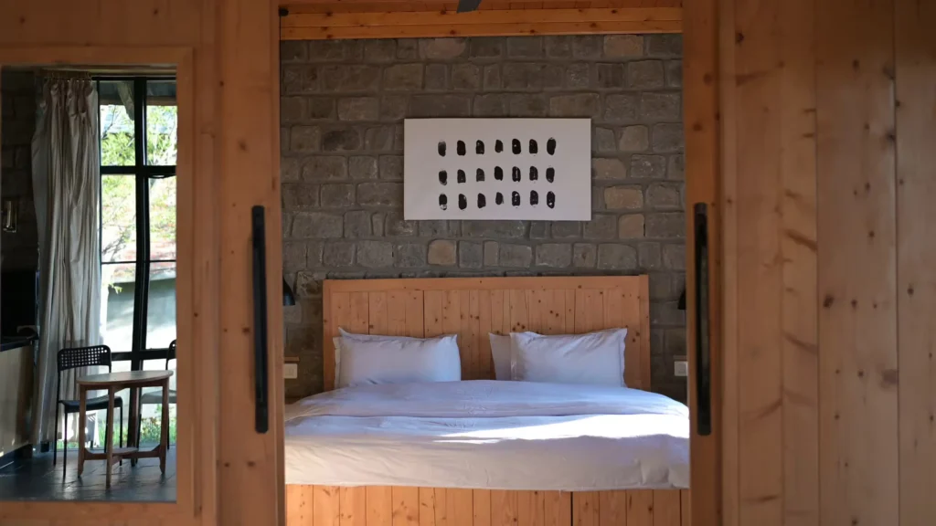 22 ( Stone Cottage )